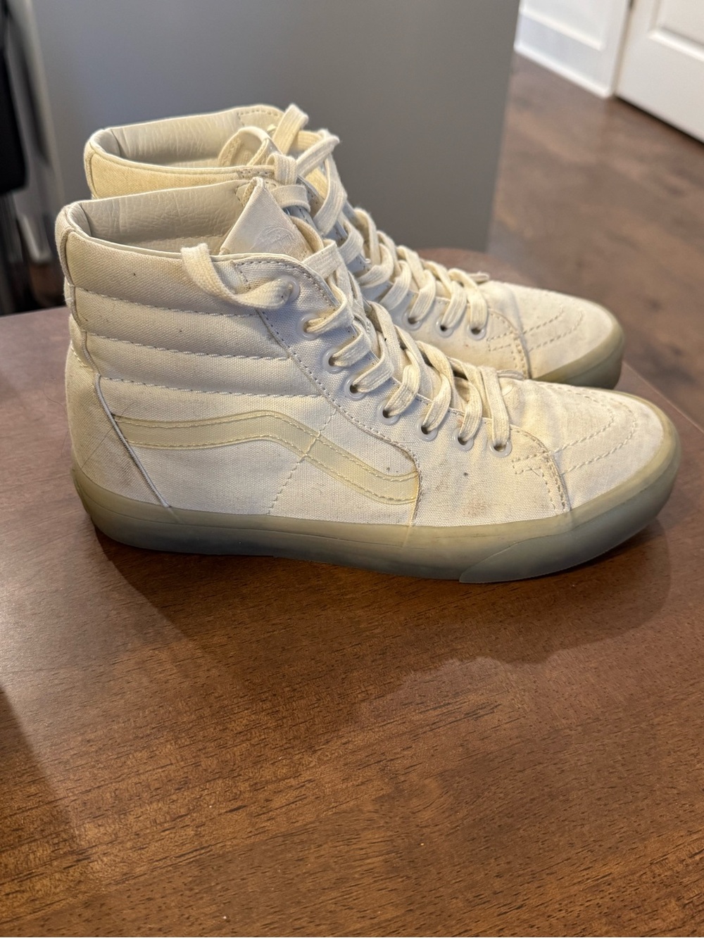 Vans Sk8-HI Translucent Skate Shoe - White Monochrome
